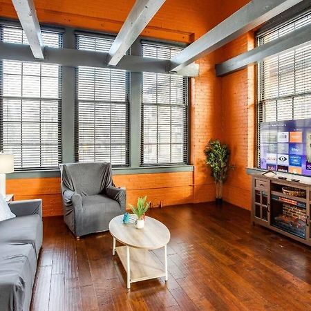 Willa Centric Modern Loft W/ King Beds & Smart Gametable Rochester Zewnętrze zdjęcie