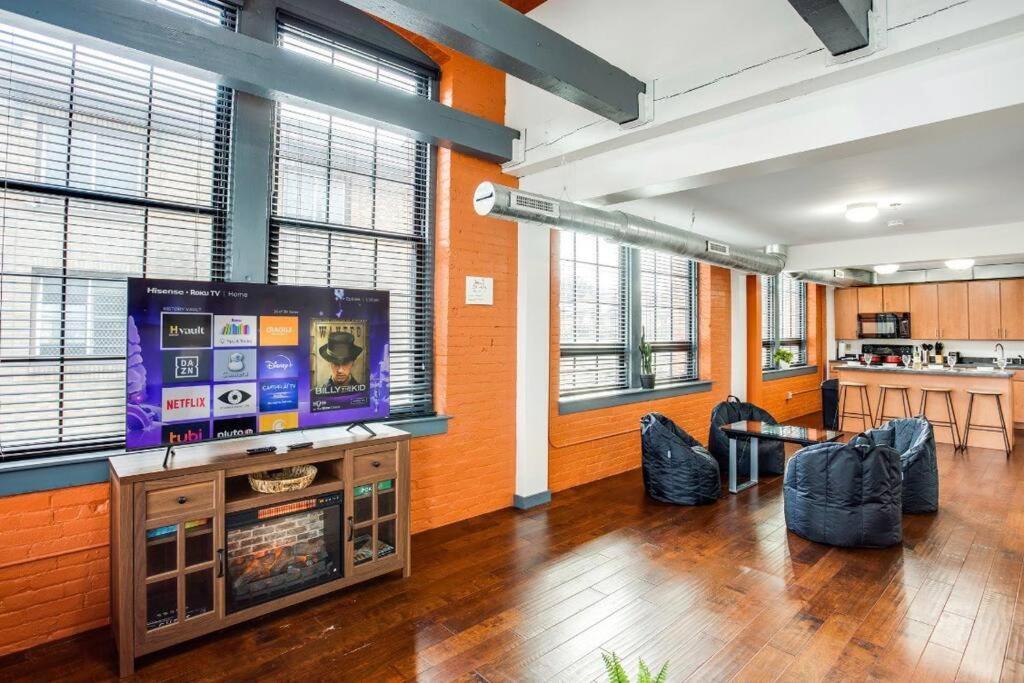 Willa Centric Modern Loft W/ King Beds & Smart Gametable Rochester Zewnętrze zdjęcie