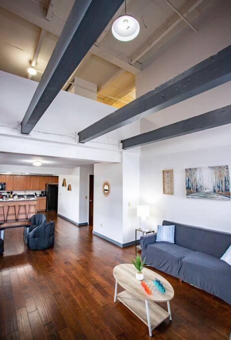 Willa Centric Modern Loft W/ King Beds & Smart Gametable Rochester Zewnętrze zdjęcie