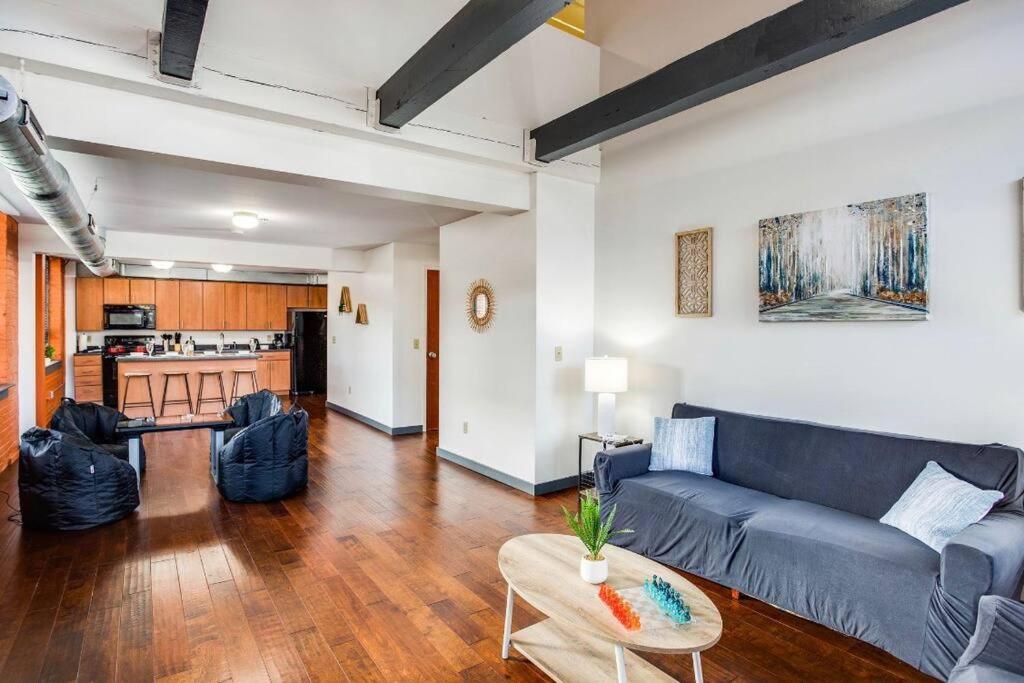 Willa Centric Modern Loft W/ King Beds & Smart Gametable Rochester Zewnętrze zdjęcie