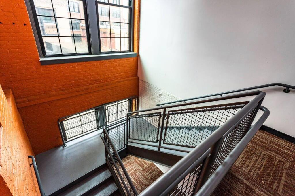 Willa Centric Modern Loft W/ King Beds & Smart Gametable Rochester Zewnętrze zdjęcie